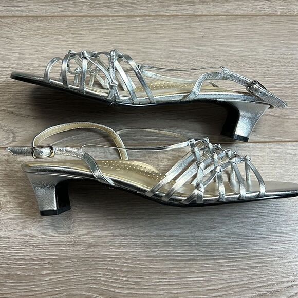 NIB David Tate Silver Kidskin Metallic Sandals Size 9W - Picture 4 of 10